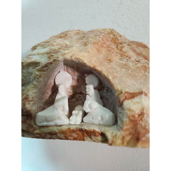 Mini Peruvian Nativity White Onyx Holy Family in Stone Cave Handmade Great gift - Picture 4 of 15